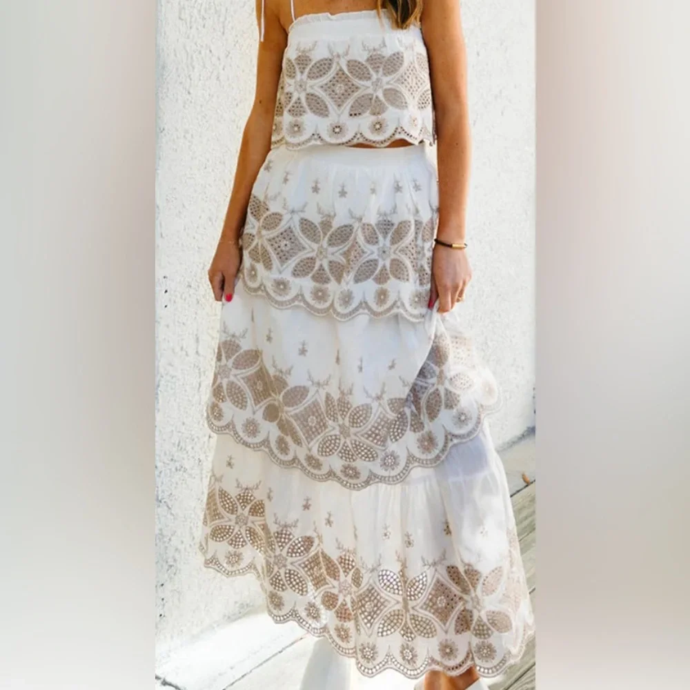 Embroidered matching set from triple threads - Picture 3 of 3